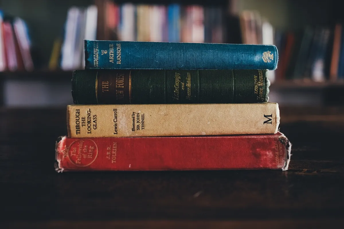 Flash Fiction vs. Short Stories: Which Format Suits Your Idea?